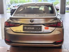 Lexus ES 2022 300h Premium Edition - ფოტო 4