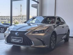 Lexus ES 2022 300h Excellence Edition - ფოტო 1