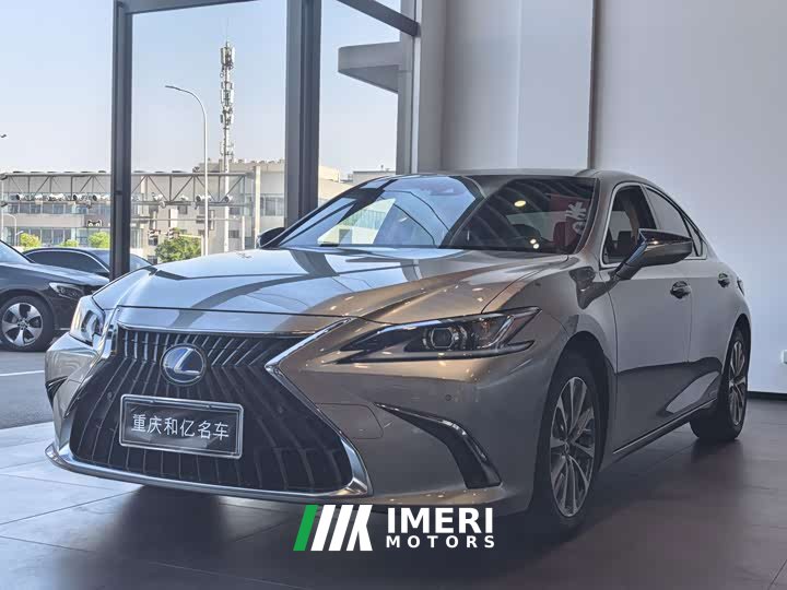 Lexus ES 300h Excellence Edition