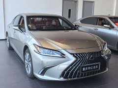 Lexus ES 2022 300h Excellence Edition - ფოტო 2