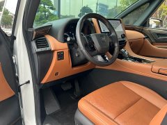 Toyota Vellfire Crown Hybrid 2.5L Executive Premier Edition - ფოტო 2