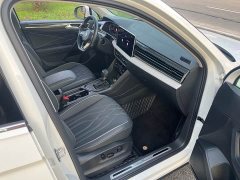 Volkswagen Tiguan L 330TSI Automatic Two-Wheel Drive R-Line Flagship - ფოტო 10