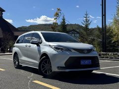 Toyota Sienna 2.5L Hybrid FWD Comfort - ფოტო 3