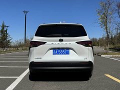Toyota Sienna 2.5L Hybrid FWD Comfort - ფოტო 4