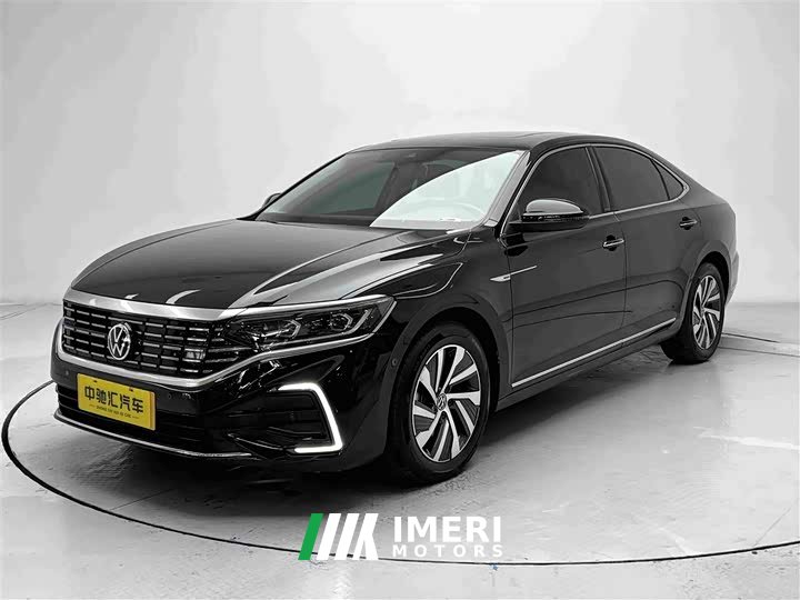 Volkswagen Passat Plug-in Hybrid 430PHEV Hybrid Luxury Edition - ავტომობილი ჩინეთიდან