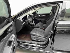 Volkswagen Passat Plug-in Hybrid 430PHEV Hybrid Luxury Edition - ფოტო 6