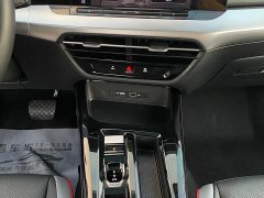 Volkswagen Lingdu L 280TSI DSG Dazzling Red Edition - ფოტო 13