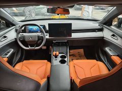 Changan UNI-V Third Generation 1.5T 500Bar Prestige - ფოტო 5