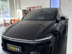 Tesla Model Y Rear-Wheel Drive - ფოტო 1