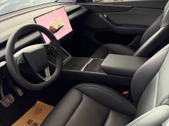 Tesla Model Y Rear-Wheel Drive - ფოტო 5