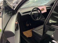 Tesla Model Y Rear-Wheel Drive - ფოტო 6