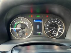 Toyota Alphard Hybrid 2.5L Premium Gold Edition - ფოტო 10