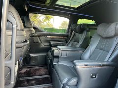 Toyota Alphard Hybrid 2.5L Premium Gold Edition - ფოტო 3