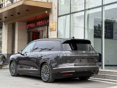 NIO ES8 Six-Seat Executive Luxury Edition - ფოტო 4