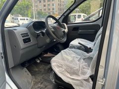 Wuling Yangguang 440km Passenger Vehicle Comfort Edition 6-Seater - ფოტო 7