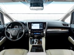 Toyota Alphard 2021 Hybrid 2.5L Luxury - ფოტო 15