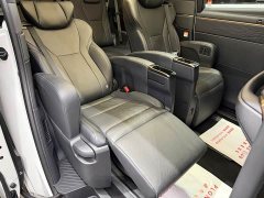 Toyota Alphard 2024 Hybrid 2.5L Premium Edition - ფოტო 16
