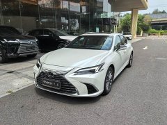 Lexus ES 300h Premium Edition - ფოტო 1