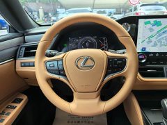 Lexus ES 300h Premium Edition - ფოტო 5