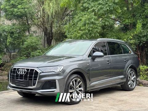 2021 Audi Q7 55 TFSI quattro S line Sport