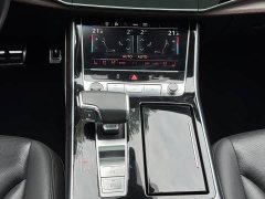 Audi Q7 55 TFSI quattro S line Sport - ფოტო 13
