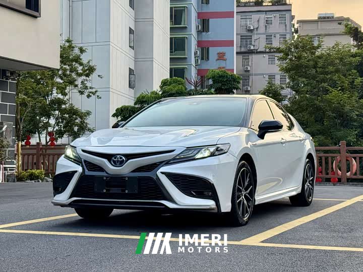 Toyota Camry Dual Engine 2.5HS Stylish Edition - ავტომობილი ჩინეთიდან
