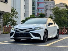 Toyota Camry Dual Engine 2.5HS Stylish Edition - ფოტო 1