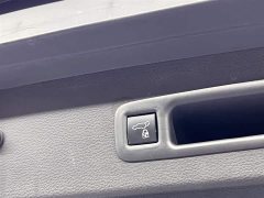 Toyota Grevias 2.5L Hybrid Premium Plus Edition - ფოტო 10