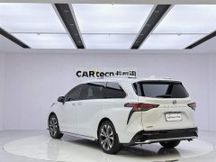 Toyota Grevias 2.5L Hybrid Premium Plus Edition - ფოტო 3