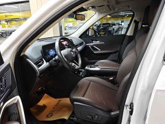 BMW iX1 2023 eDrive25L M Sport Package - ფოტო 8