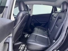 Tesla Model Y Rear-Wheel Drive - ფოტო 16