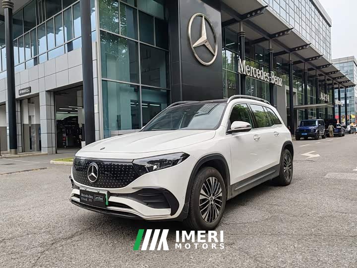 Mercedes-Benz EQB 260