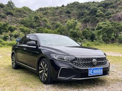 Volkswagen Passat 2025 Outstanding Edition 380TSI Starry Sky Dragon Ascendant Version - ფოტო 3