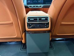 Li Auto L6 Max Smart Refresh Edition - ფოტო 14