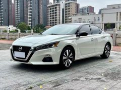 Nissan Teana 2.0L XL Comfort - ფოტო 1