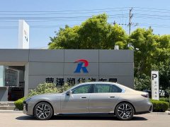 BMW 7 Series 2023 735Li M Sport Package - ფოტო 3