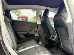Tesla Model Y Rear-Wheel Drive - ფოტო 12