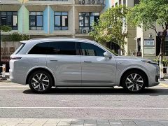 Li Auto L8 Max - ფოტო 4