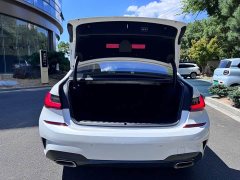 BMW 3 Series 325Li M Sport Package - ფოტო 14