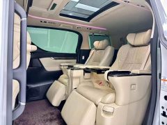 Toyota Alphard Hybrid 2.5L Premium Edition - ფოტო 6