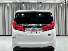 Toyota Alphard Hybrid 2.5L Premium Edition - ფოტო 9