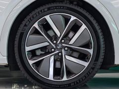 Li Auto L7 Pro - ფოტო 7