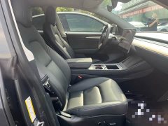 Tesla Model Y Long Range All-Wheel Drive - ფოტო 4