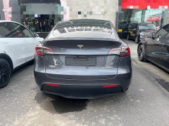 Tesla Model Y Long Range All-Wheel Drive - ფოტო 9