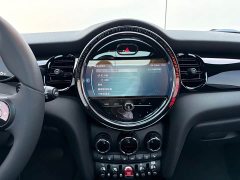 BMW MINI 5-Door Cooper S King Cross Special Edition 2.0T - ფოტო 11