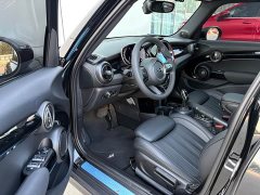 BMW MINI 5-Door Cooper S King Cross Special Edition 2.0T - ფოტო 7