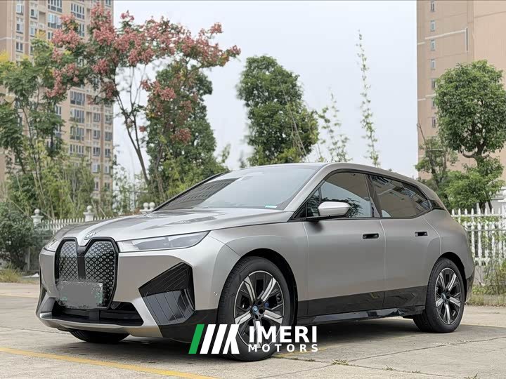 BMW iX xDrive40 - ავტომობილი ჩინეთიდან
