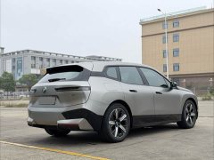 BMW iX xDrive40 - ფოტო 14