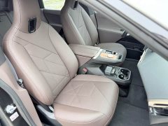 BMW iX xDrive40 - ფოტო 8