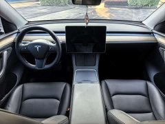 Tesla Model Y Standard Range RWD - ფოტო 10